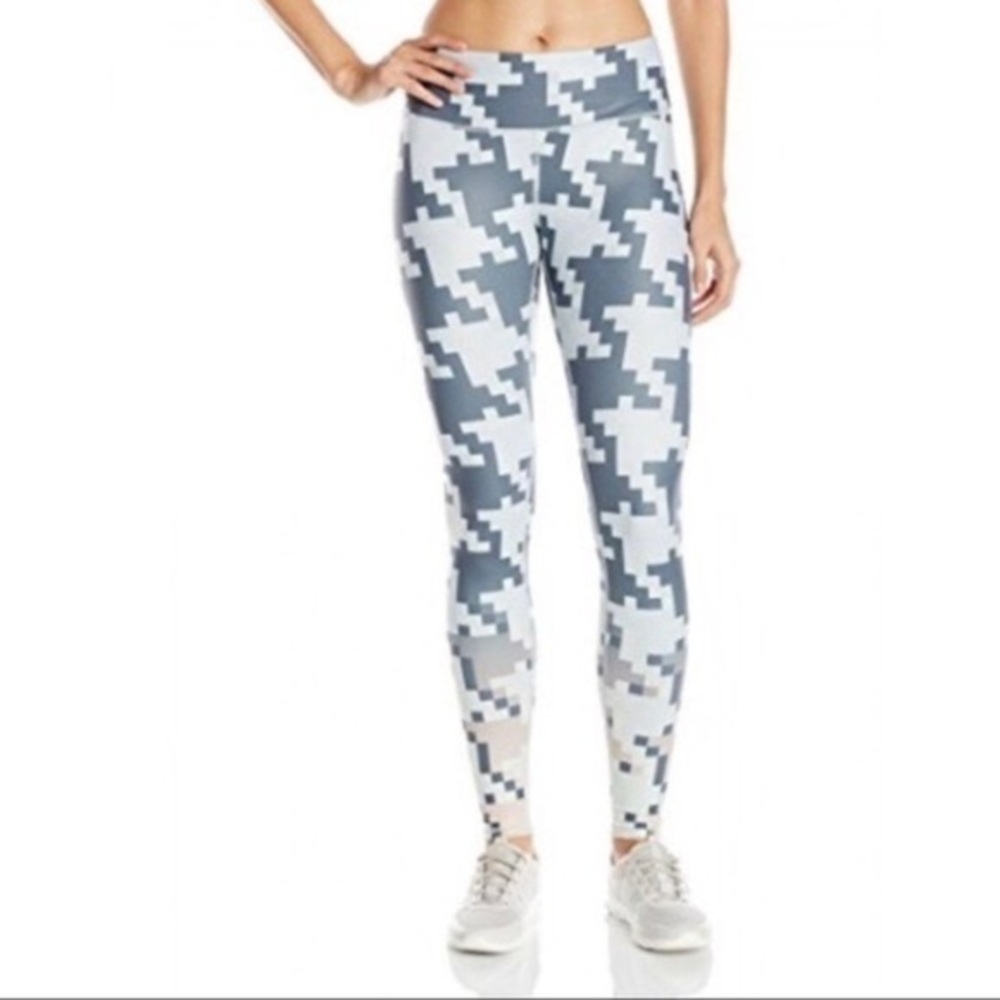 ALO Yoga Airbrush Pixel Leggings Medium